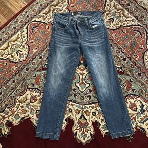 Kut From The Kloth. Lauren Ankle Straight Leg. Size 2